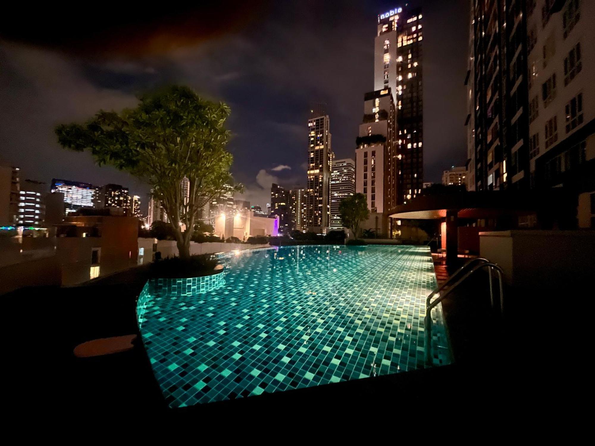 Cozy Studio Walk To Bts Free Wi-Fi Great Location Bangkok Buitenkant foto
