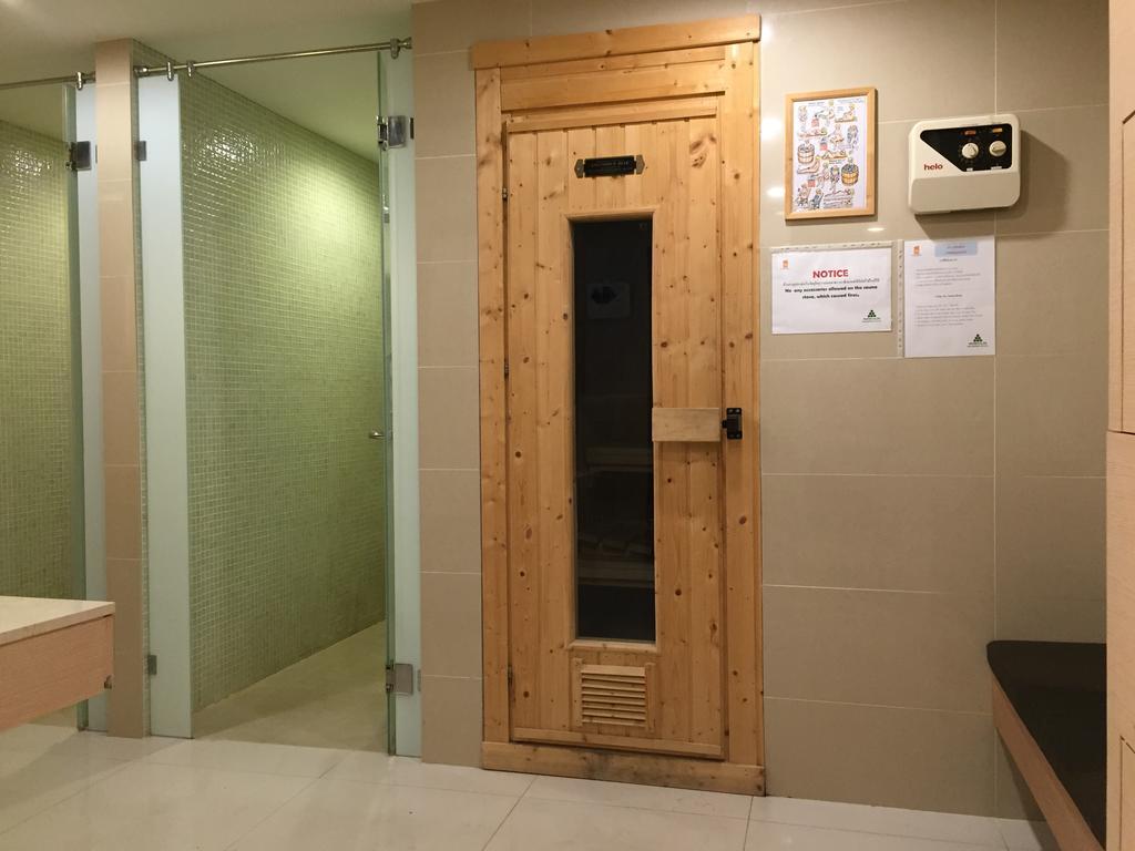Cozy Studio Walk To Bts Free Wi-Fi Great Location Bangkok Buitenkant foto