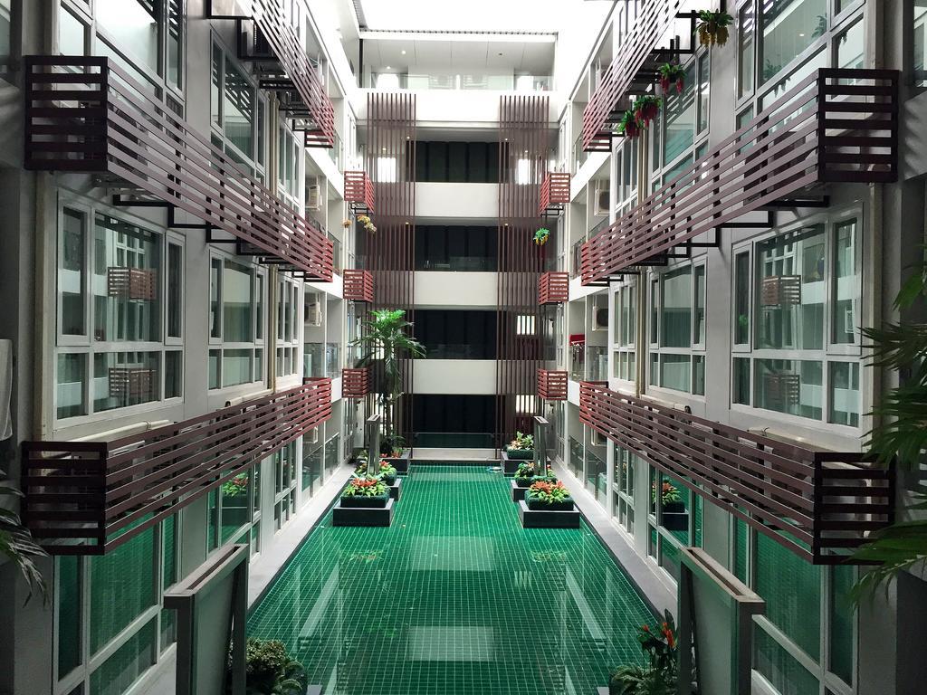 Cozy Studio Walk To Bts Free Wi-Fi Great Location Bangkok Buitenkant foto