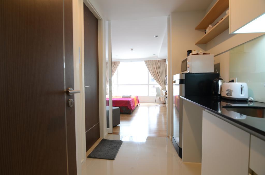 Cozy Studio Walk To Bts Free Wi-Fi Great Location Bangkok Buitenkant foto